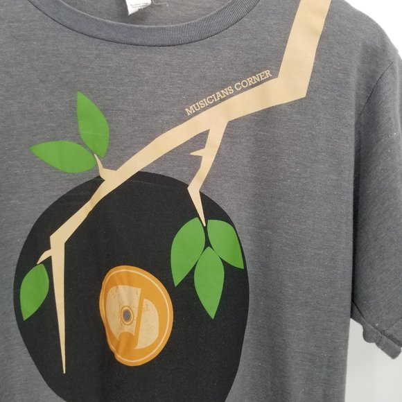 Unisex Nashville Tn. Musicians Corner Record  Tee - Picture 3 of 7